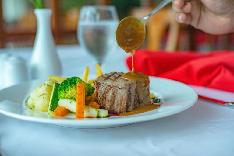 How to Build a Balanced Plate: Portion Control Made Simple