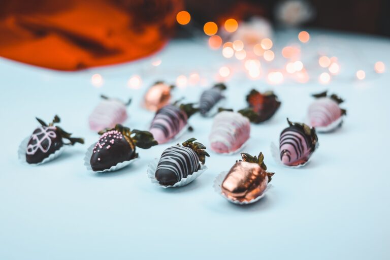 Chocolate Covered Strawberries:The Ultimate Guide to Making This Irresistible Treat